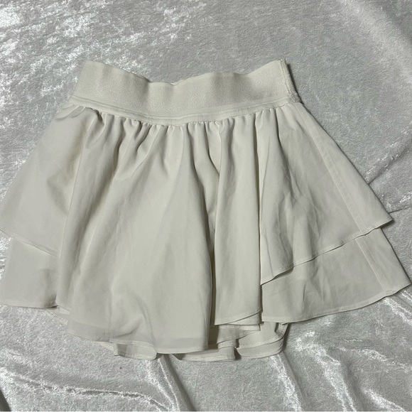 NWoT Lululemon court rival  skirt - Picture 9 of 9